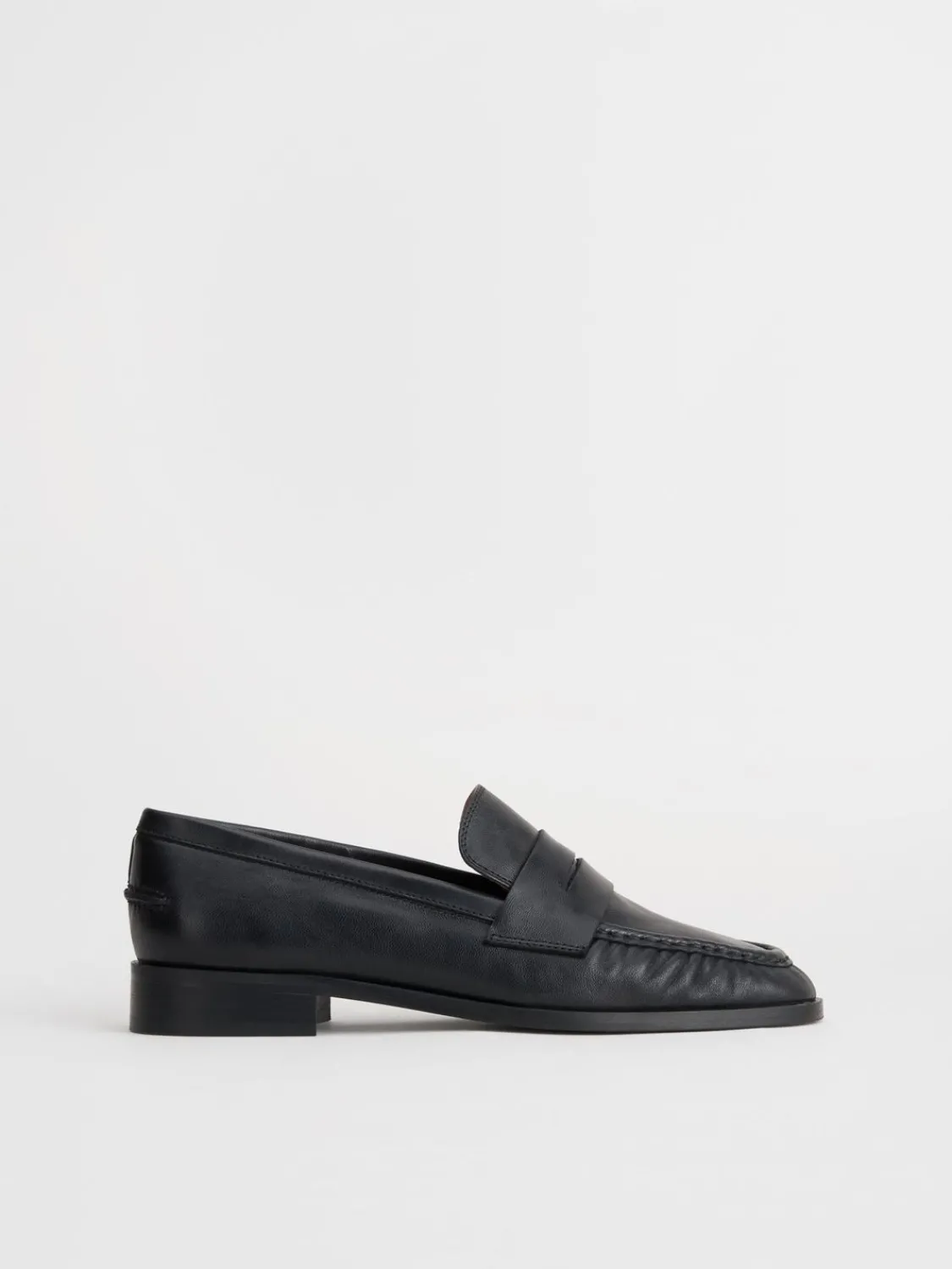 ATP Atelier Airola Nappa Loafers Svart New