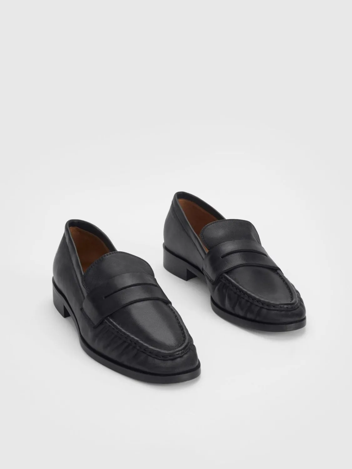 ATP Atelier Airola Nappa Loafers Svart New