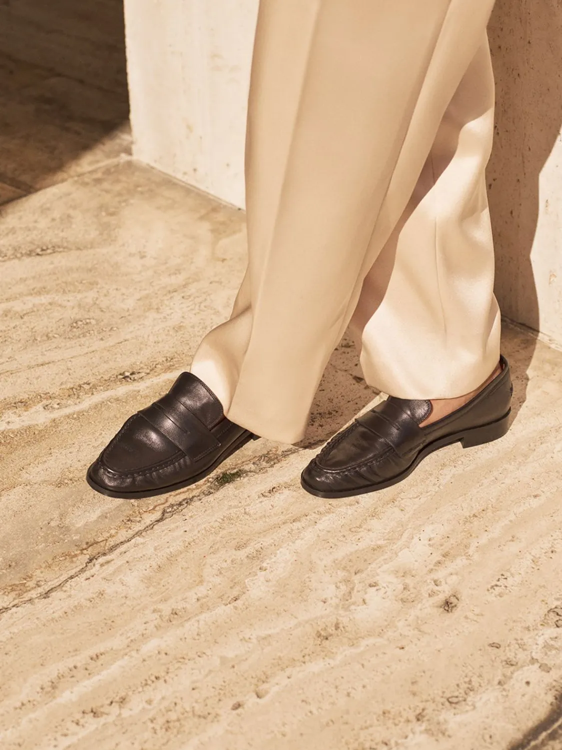 ATP Atelier Airola Nappa Loafers Svart New