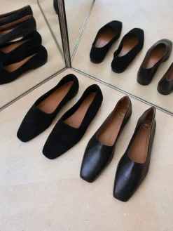 ATP Atelier Andrano Mocka Loafers Svart Sale